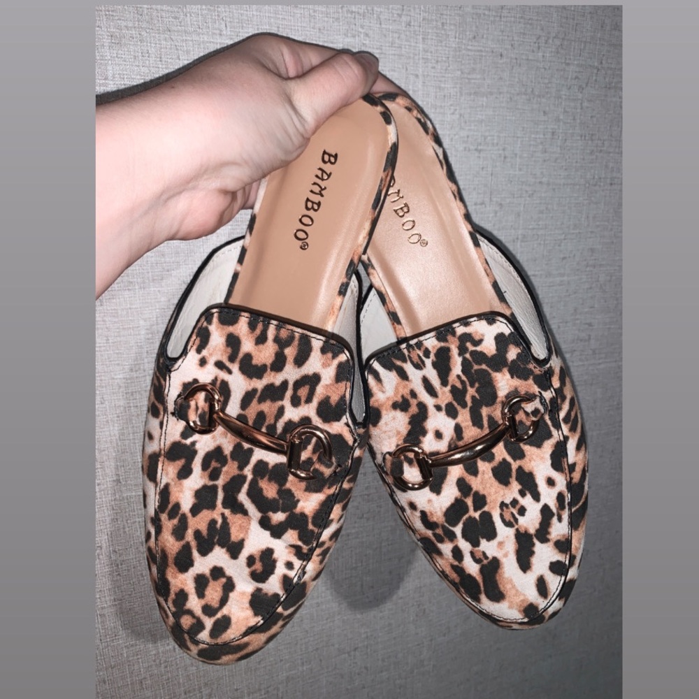 Super Adorable Animal Print Flats Size 8